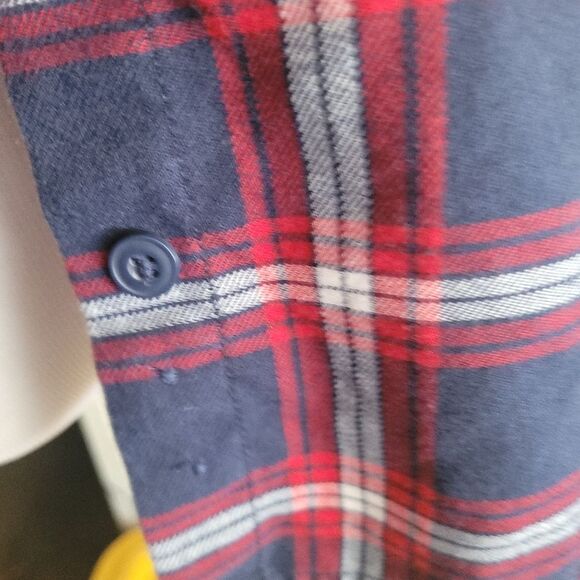 Duluth Trading Co Women's Crosscut Wicking Flannel Shirt Size Medium 31706 - Picture 15 of 15